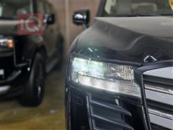 تۆیۆتا لاند کروزەر